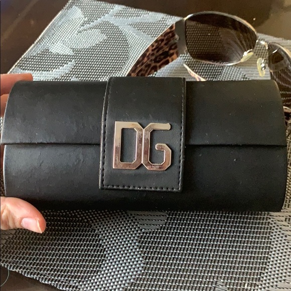 Dolce & Gabbana Sunglasses - Picture 6 of 7